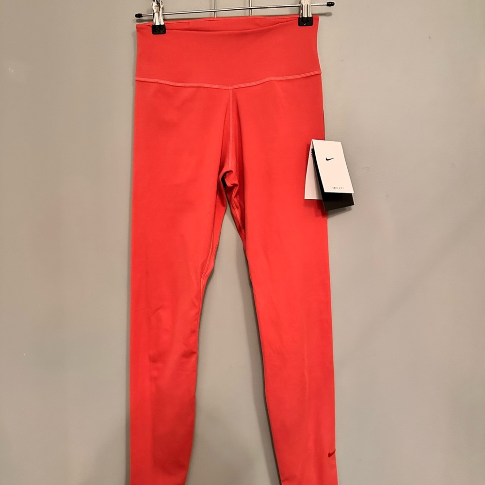 Nike DriFIT NEW High-Waist Leggings